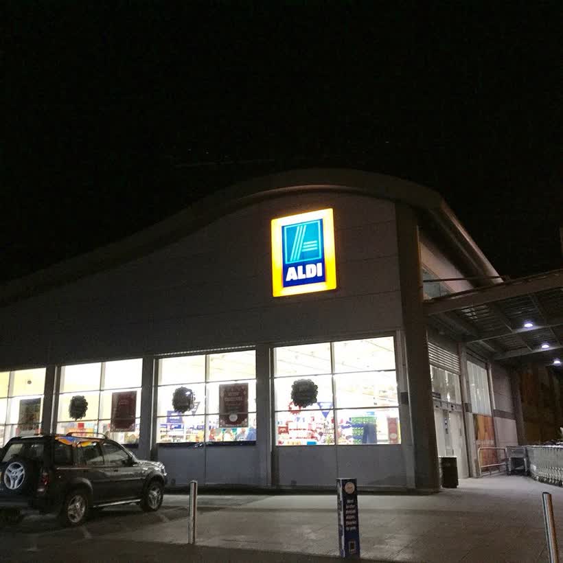 Kidsgrove: Aldi, close to the Aldi on Liverpool Road, Kidsgrove
