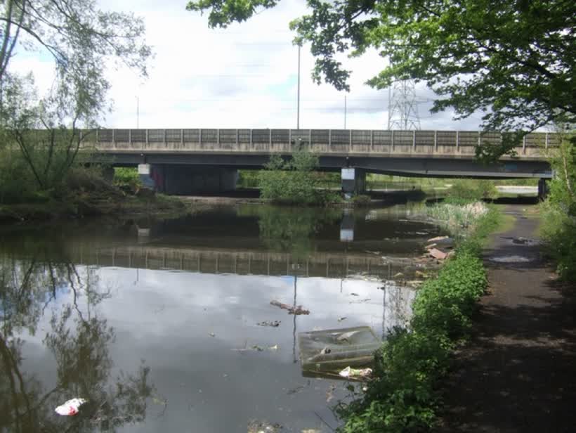 M5 crossing Titford Pool - Titford Canal The Titford Pools were built in 1773-4 as a reservoir feeding the Birmingham Canal. The feeder was later widened into a canal in 1837 by the construction of the six flight Titford Locks. At 511ft this is the highest level on the Birmingham Canal Navigations., close to the Aldi on Wolverhampton Road, Oldbury