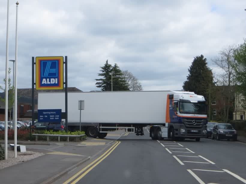 Backing into Aldi, close to the Aldi on London Road, Newbury