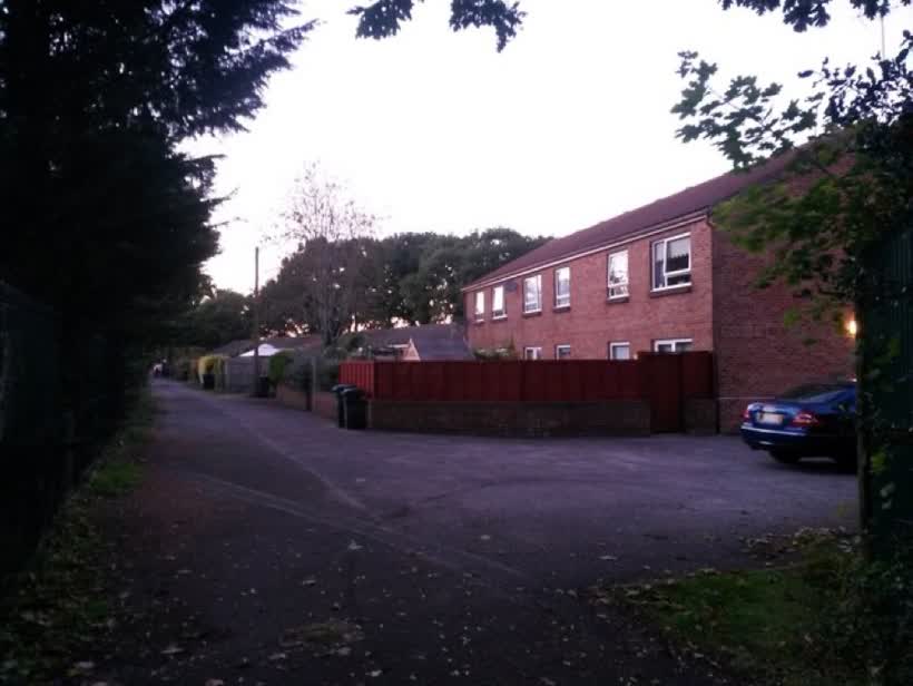 Strouden: footpath K48 behind 52a Mallard Road, close to the Aldi on Mallard Road, Bournemouth