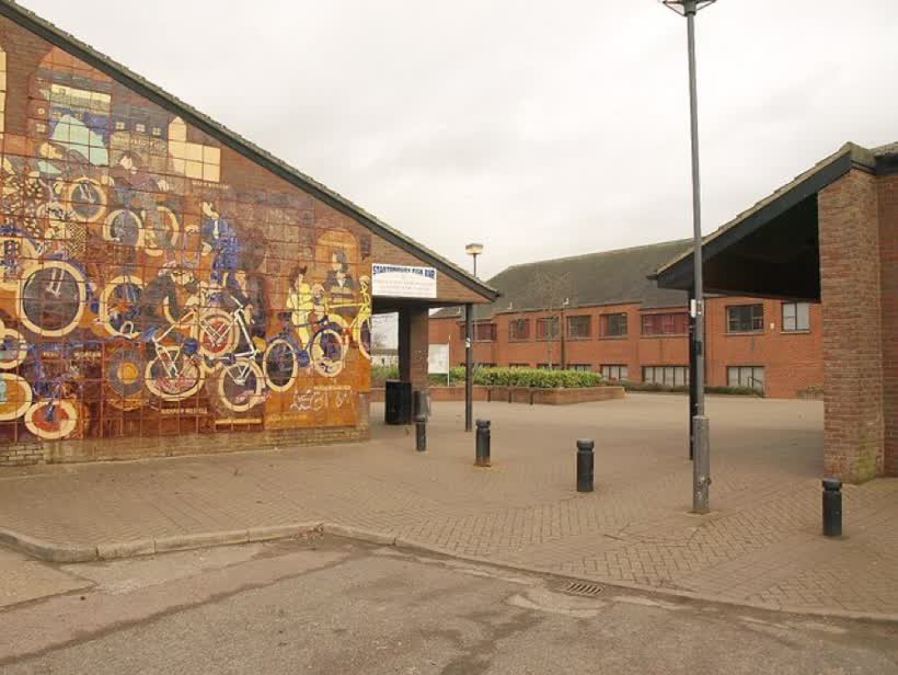 Shopping area, Stantonbury, close to the Aldi on Purbeck, Milton Keynes
