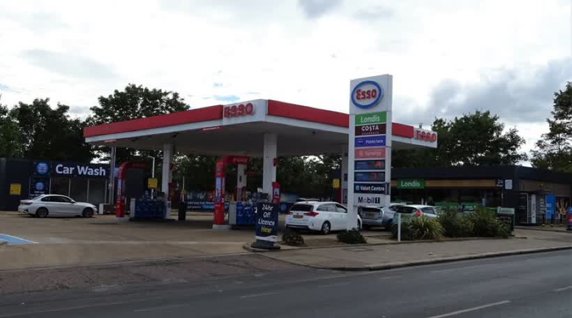 Service station on High Road, Ilford, close to the Aldi on High Road, Ilford