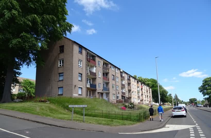 Flats on Harefield Road, Dundee, close to the Aldi on Harefield Road, Dundee