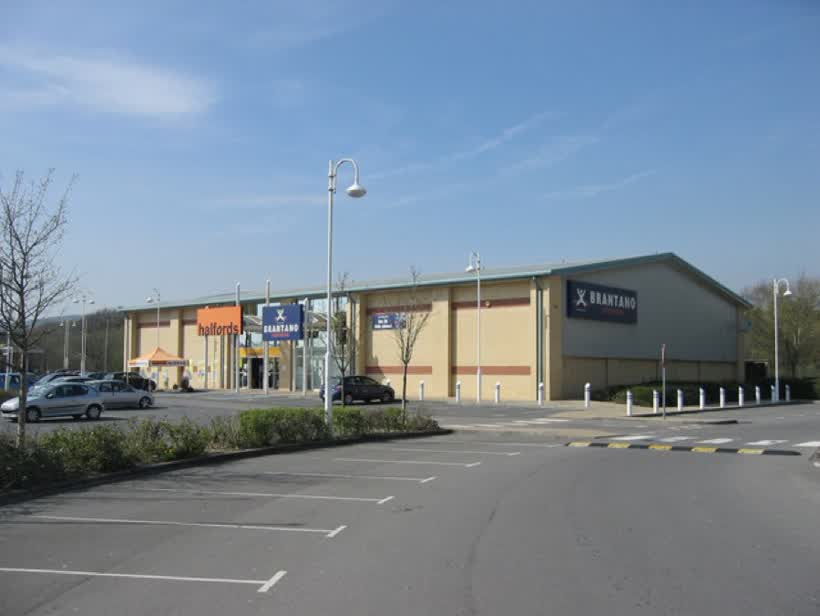 Glamorgan Vale Retail Park Located south of the Talbot Green Retail Park on the A473, the Glamorgan Vale Retail Park has a good selection of retail outlets., close to the Aldi on Glamorgan Vale R Pk, Pontyclun