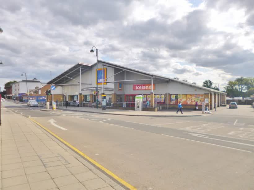 Yiewsley, Aldi & Iceland, close to the Aldi on High Street, West Drayton